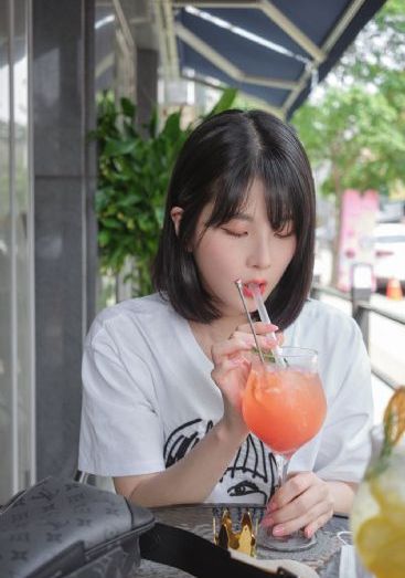 年轻的保姆7_国产剧在线视频播放